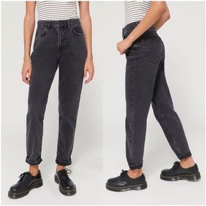 J16 Urban Outfitters‎ BDG Black Mom High-Rise Jeans